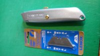 Stanley 99E Retractable Utility Knife and Pack 5 Lenox Blades